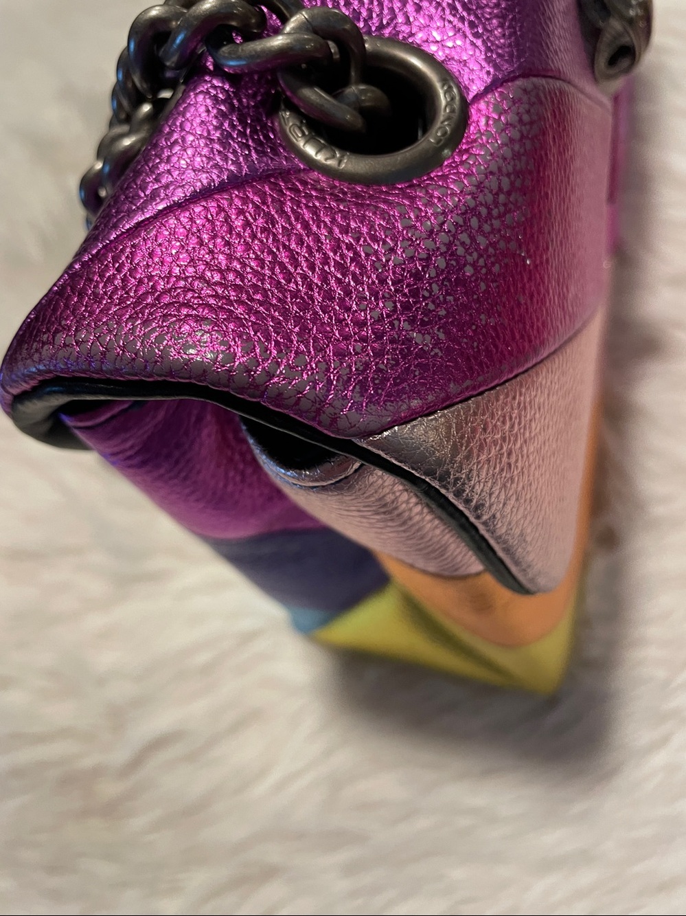 Kurt Geiger Kensington Rainbow Chevron Leather Crossbody Bag with Gunmetal Chain - Picture 15 of 15